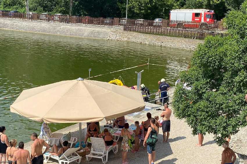 Életet mentett a vízimentő Sopron-Tómalomfürdő standján