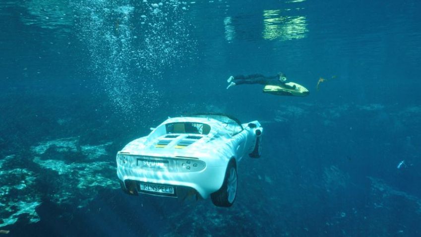 Rinspeed sQuba - world's first car that can be driven both on land and under water